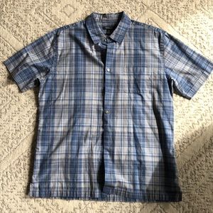 Mens short sleeve Van Heusen button down Sz L